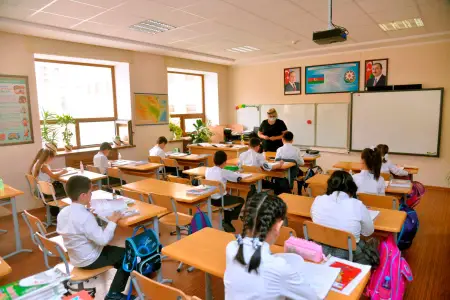 Şagirdlərin elektron yerdəyişməsi dayandırılır