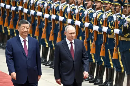 Putinin Çinə səfəri başa çatdı