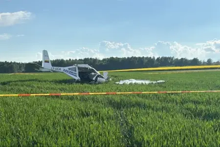 Litvada yüngülmühərrikli təyyarə qəzaya uğradı, pilot öldü