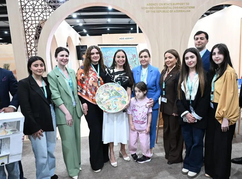 Leyla Əliyeva və Arzu Əliyeva "Urban Expo" sərgisi ilə tanış oldular