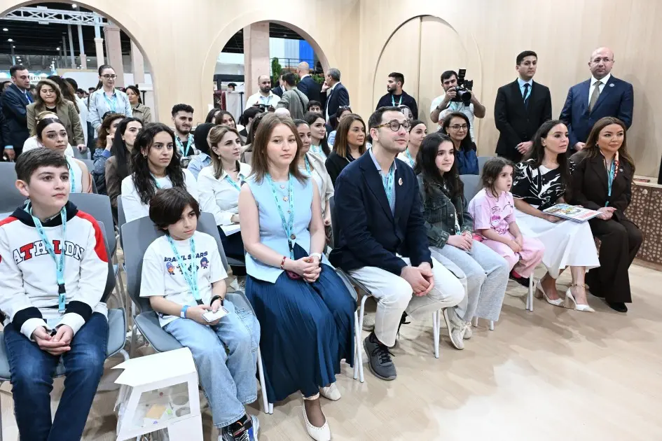 Leyla Əliyeva və Arzu Əliyeva "Urban Expo" sərgisi ilə tanış oldular