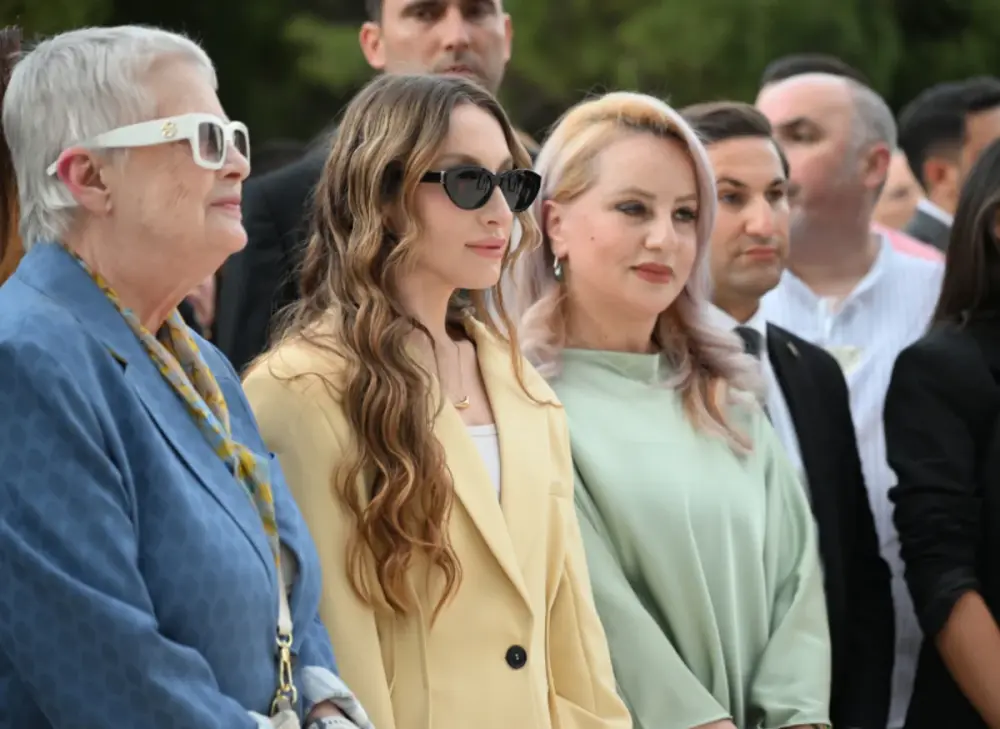 Heydər Əliyev Mərkəzində perulu rəssamın fərdi sərgisinin açılışı oldu