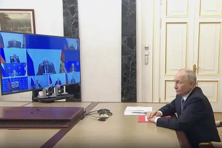 Vladimir Putin Təhlükəsizlik Şurasının iclasını keçirdi