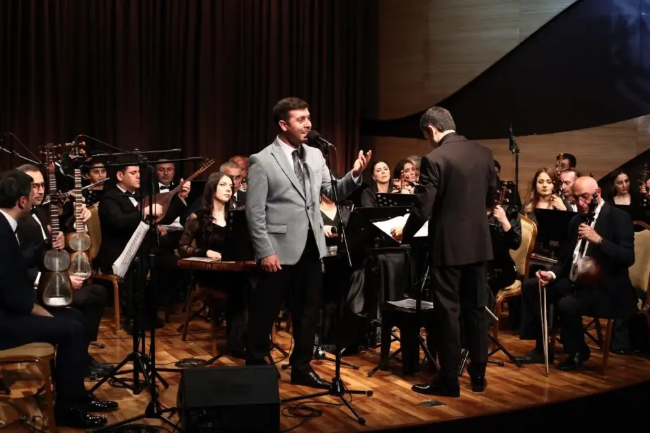 WUF13 çərçivəsində mədəniyyət gecəsi keçirildi
