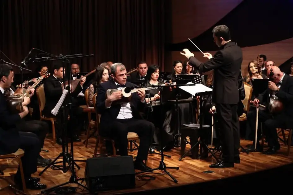 WUF13 çərçivəsində mədəniyyət gecəsi keçirildi