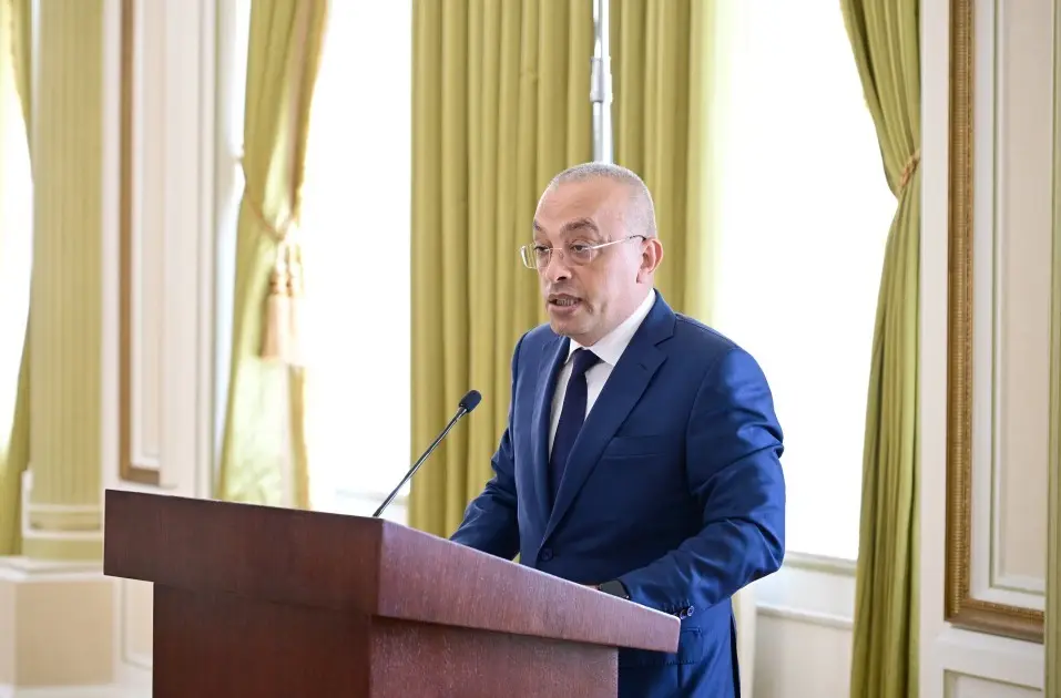 İlham Əliyev müşavirə keçirdi - Foto - YENİLƏNDİ
