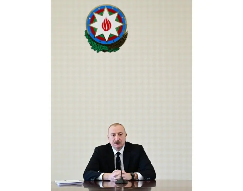 İlham Əliyev müşavirə keçirdi - Foto - YENİLƏNDİ