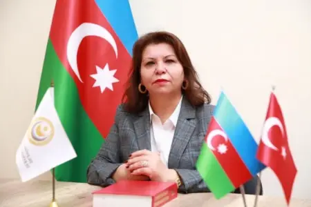 Professor: "Ləlöyün" çox aktiv və gözəl sözdür"