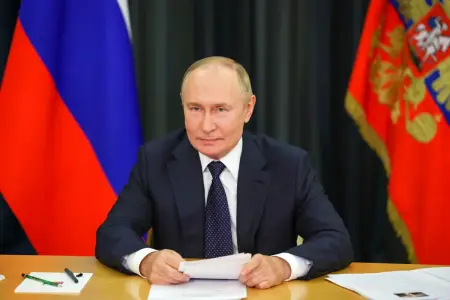 Vladimir Putin İlham Əliyevi təbrik etdi