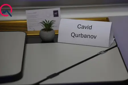 Tbilisi qatarının ilk sərnişinləri arasında Cavid Qurbanov da var