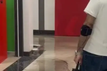 "Gənclik Mall"u su basdı