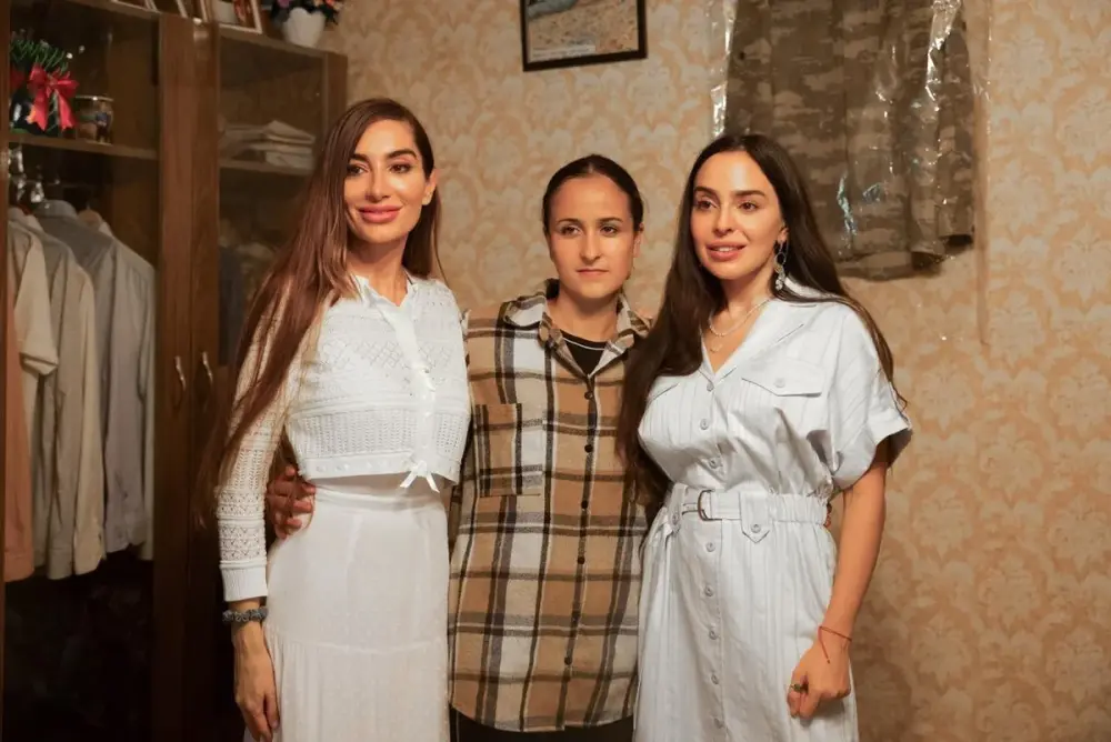 Leyla Əliyeva və Arzu Əliyeva Lənkəranda şəhid ailəsini ziyarət etdilər