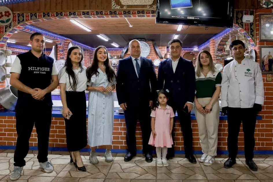 Leyla Əliyeva Lənkəranda “Yaşıl çay” fermer təsərrüfatı ilə tanış oldu