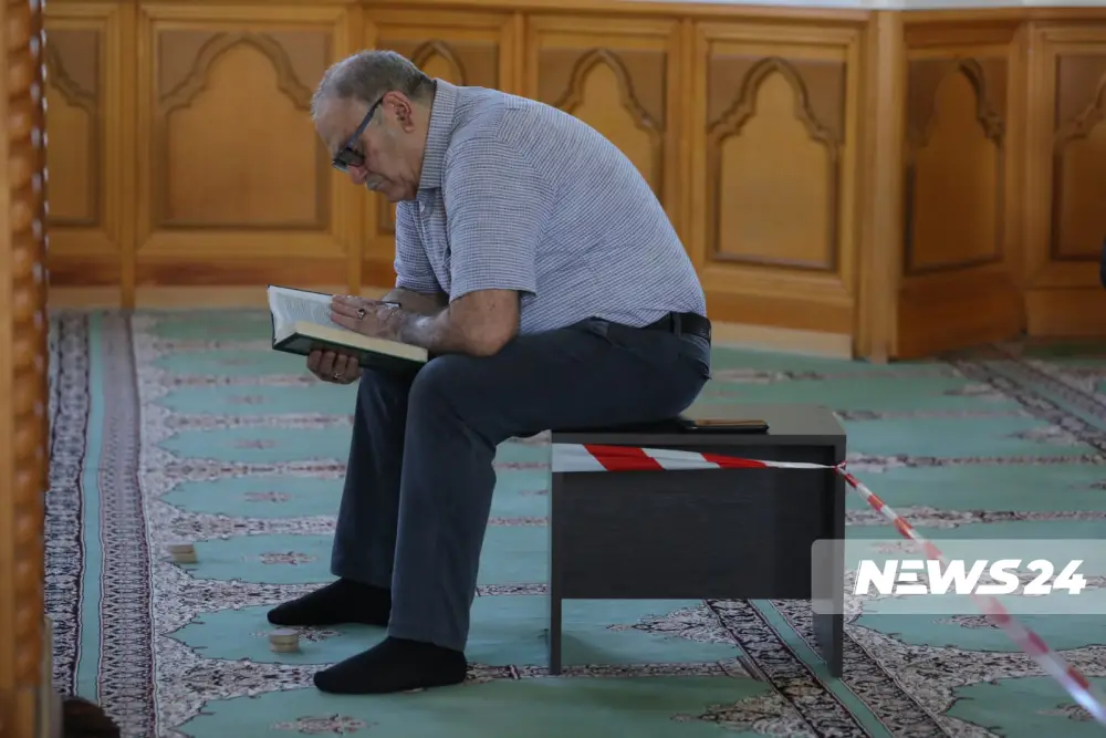 Məscidlərdə bayram namazı qılındı - Yeniləndi-Foto 