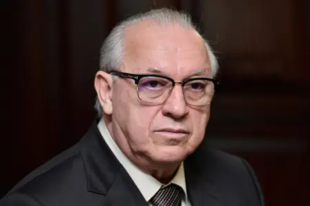 Yeni səhmlərin hamısını Cahangir Əsgərov aldı