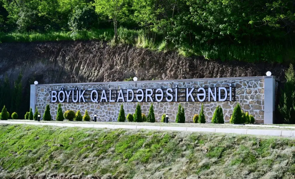 Prezident Böyük Qaladərəsində sakinlərlə görüşdü - Fotolar