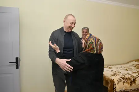 Qarabağlı nənənin Prezidentdən səmimi istəyi: "Şuşa qızıma salam apar"