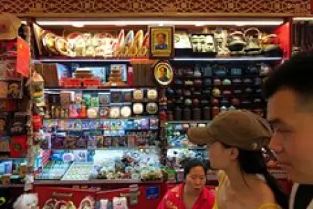 Çindən oğurladığı suvenirləri satmaq istədi, saxlanıldı