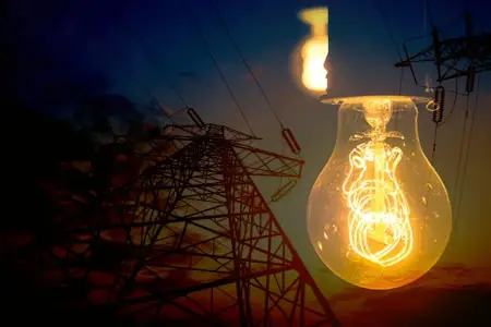 Oğuzda külək elektrik dirəklərini aşırdı - 15 kənd işıqsız qaldı