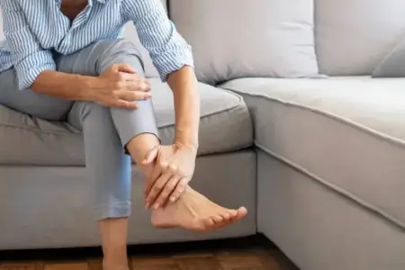 Diqqət: Ayaqlarda şişkinlik bu problemlərlə nəticələnə bilər