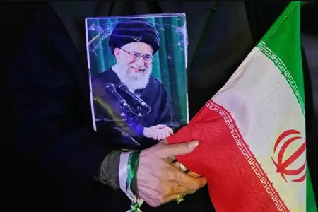 Xameneinin dəfn mərasiminə hazırlıq başladı