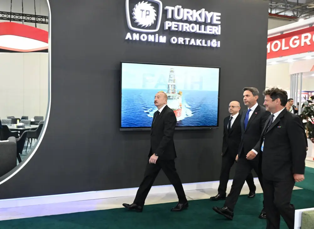 Prezident İlham Əliyev “Bakı Enerji Həftəsi”nin rəsmi açılış mərasimində iştirak edib – FOTOLAR