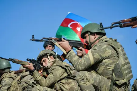 Azərbaycanda əsgərlər həftəsonu evə buraxıla bilər?