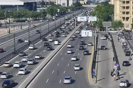 Bakının bəzi yollarında sıxlıq müşahidə olunur
