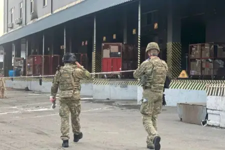 Kiyevdə poçt terminalında partlayış: ölən və yaralanan var