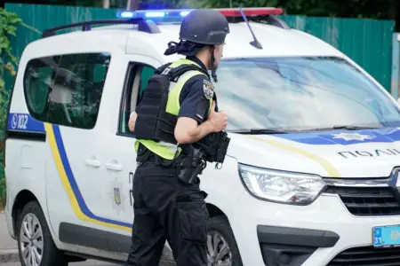 Ukraynada polisin saxlamaq istədiyi şəxs qumbara partlatdı - Ölən var
