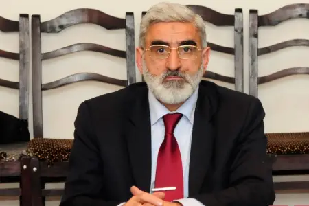“Azərbaycanda maddi vəziyyət hətta milyarderi də qane etmir”