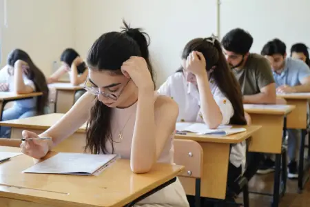Qəbul imtahanında baş verənlərlə bağlı araşdırma aparılır