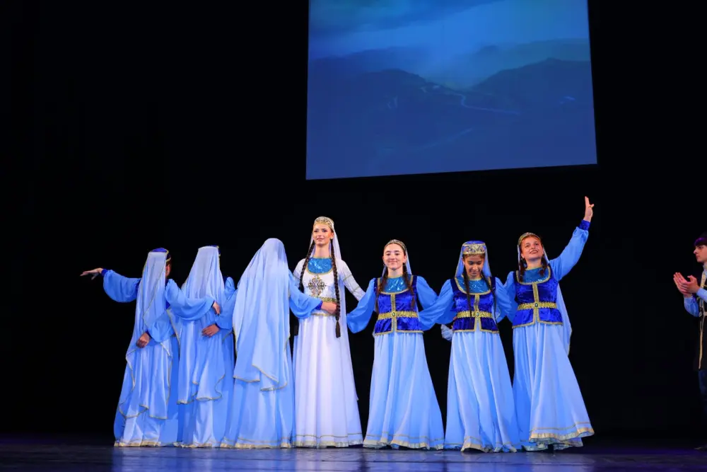  Eşitmə məhdudiyyətli şəxslərin II mədəniyyət festivalı keçirildi