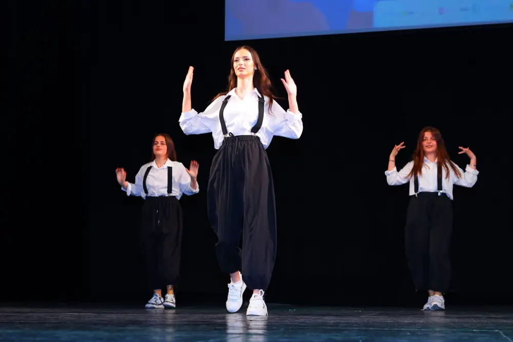  Eşitmə məhdudiyyətli şəxslərin II mədəniyyət festivalı keçirildi