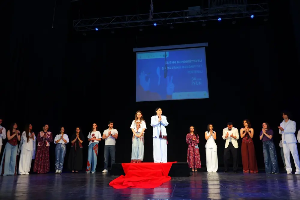  Eşitmə məhdudiyyətli şəxslərin II mədəniyyət festivalı keçirildi