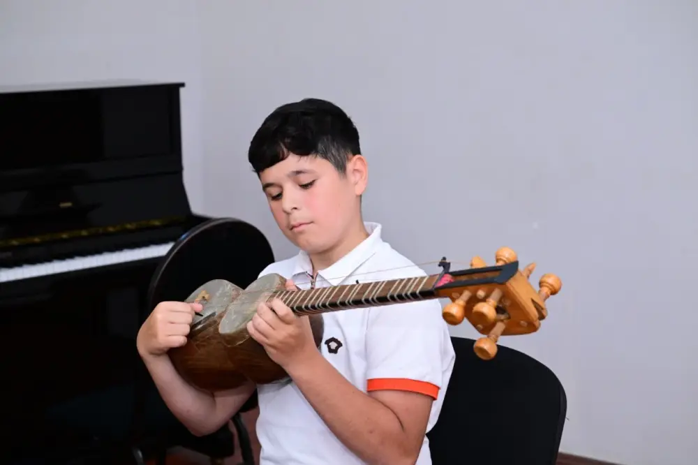 İncəsənət məktəb və mərkəzlərində buraxılış imtahanları keçirilir - FOTOLAR