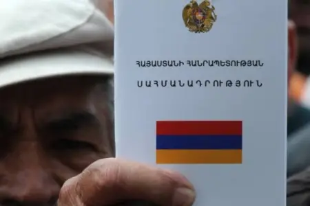 Ermənistanın yeni Konstitusiya layihəsi bu tarixdə dərc olunacaq