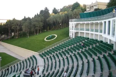 “Yaşıl Teatr” BŞİH-dən alındı, bu quruma verildi