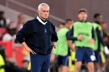 Mourinyo "Benfika" ilə vidalaşdı: "Bu, böyük şərəf idi"