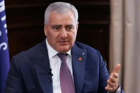 Karapetyan seçkinin nəticələrinin ləğv olunmasını tələb edir