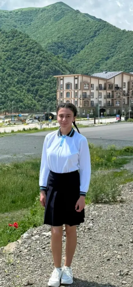 33 il sonra Kəlbəcərin ilk məzunu - FOTO