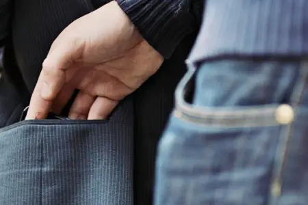 Keçmiş məhkum Nərimanovda 5 min dollar oğurladı