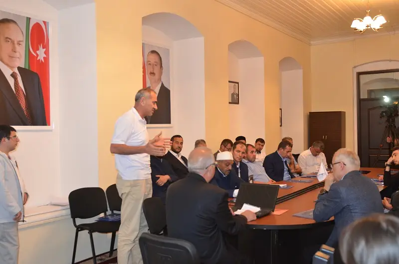 Şəkidə “Tolerant və multikultural Azərbaycan” mövzusunda ictimai müzakirə keçirildi - FOTOLAR