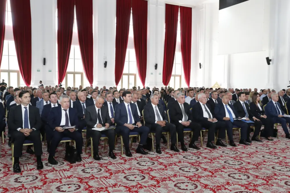 Prezidentin köməkçisi Qubada regional müşavirə keçirdi - FOTOLAR