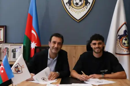 "Qarabağ"dan növbəti transfer – RƏSMİ