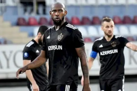 Medina "Qarabağ"dan getdi