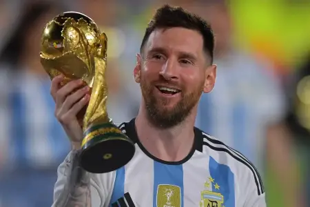 Messi ilk qolu vurub ağladı - Səbəbi açıqlandı