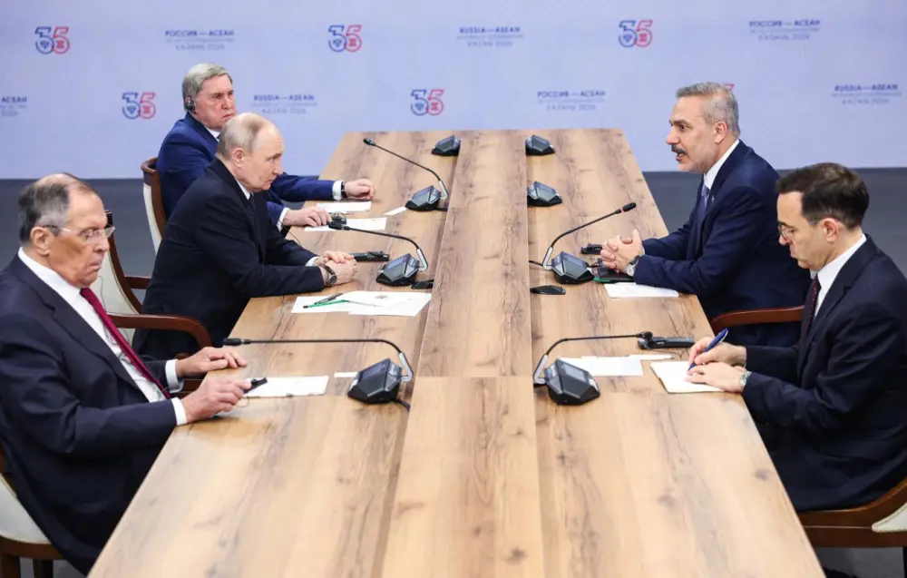 Kazanda diqqətçəkən görüş: Fidan Putinə nə dedi?
