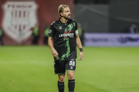 Caner Erkin kariyerasını bitirdi