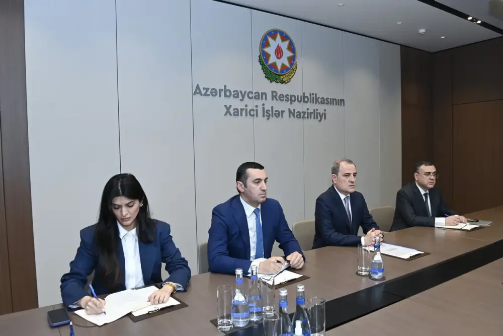 Ceyhun Bayramov diplomatik fəaliyyəti başa çatan Almaniya səfirini qəbul etdi